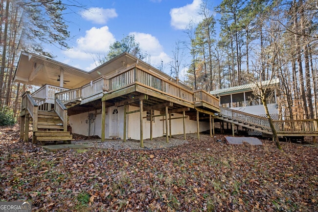 Building Photo - 140 Maple Pl