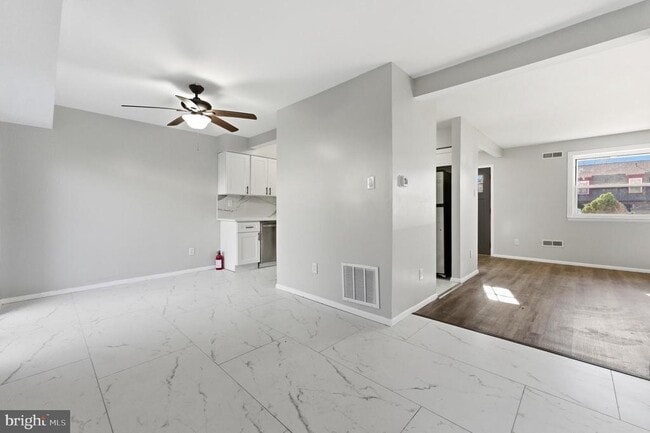 Building Photo - 111 Presidential Dr