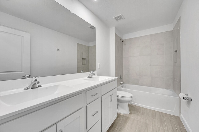 Building Photo - 13096 NW Copper Creek Dr