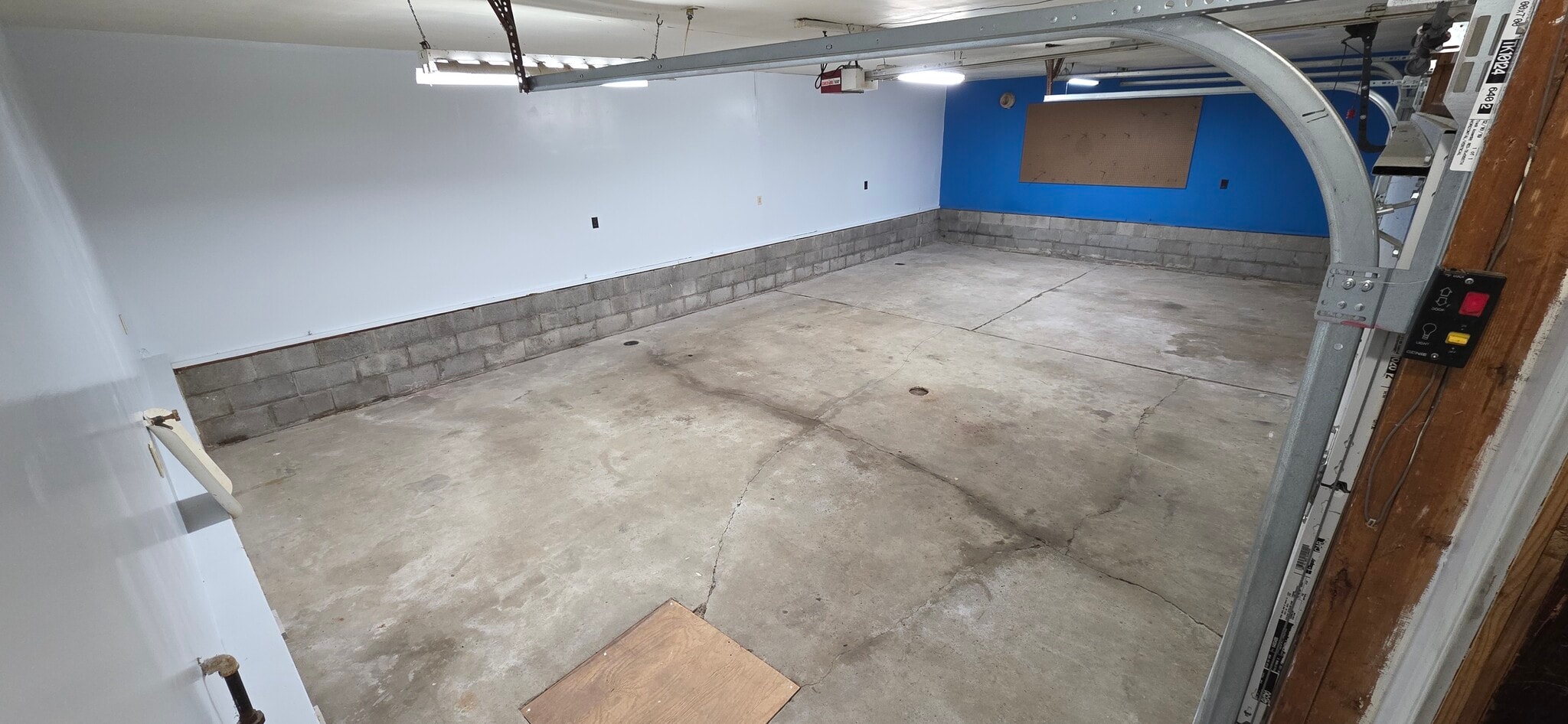 Garage - 8295 Limeridge Rd