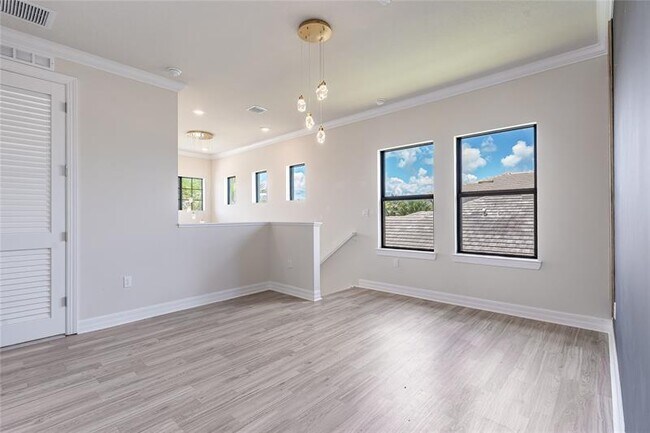 Building Photo - 4470 Gramercy Dr