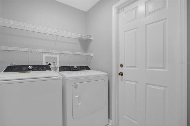 Building Photo - 3521 Moss Pointe Pl