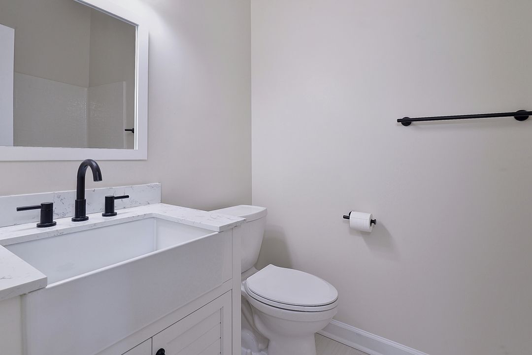 Building Photo - 6356 Glen Wilton Ln