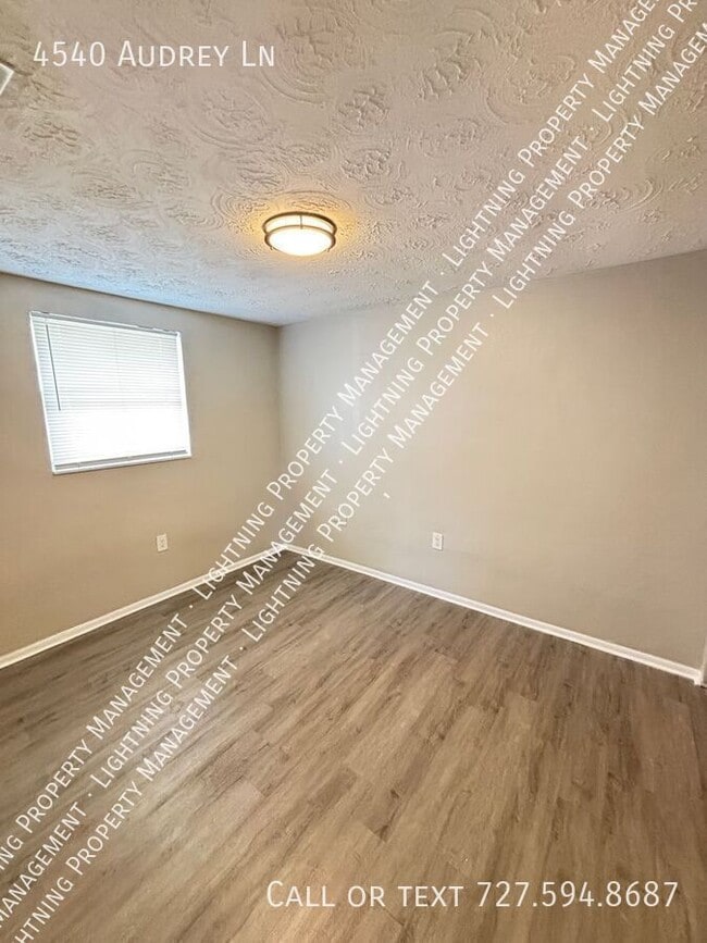 Building Photo - 4540 Audrey Ln