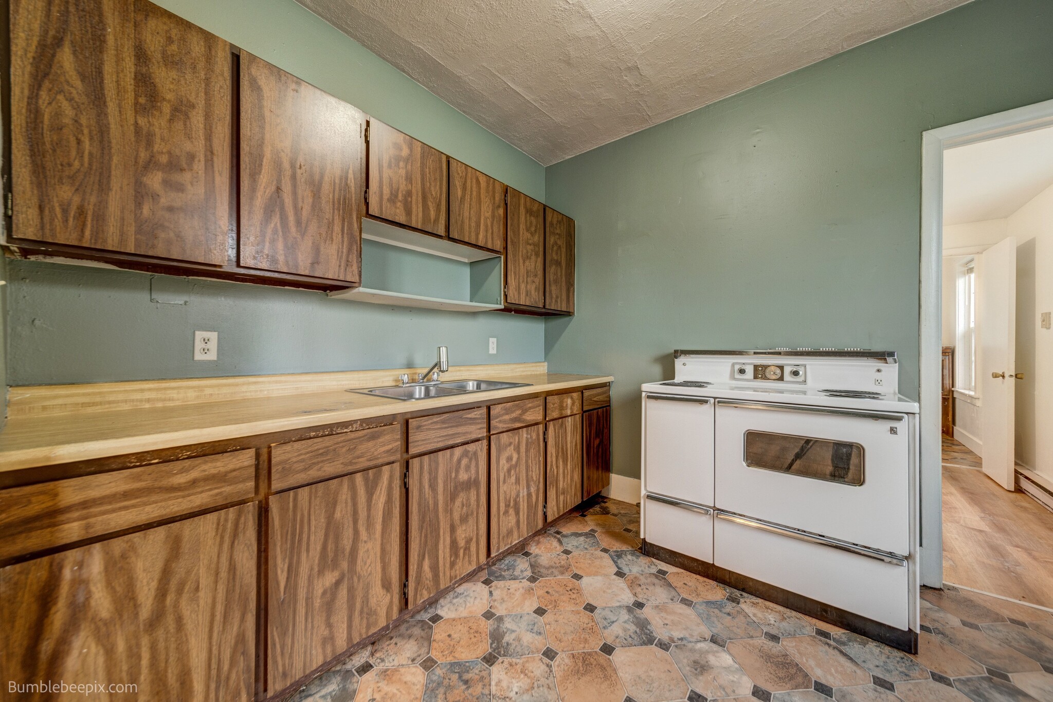 Building Photo - 802 Pine St