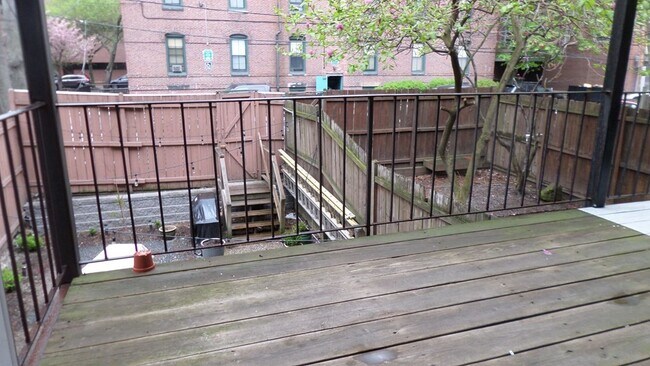 Building Photo - 100 E Brookline St