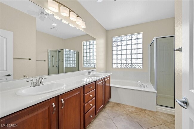 Building Photo - 2626 Portsmouth Creek Ave