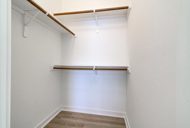 Building Photo - 2106 Cullen Ave