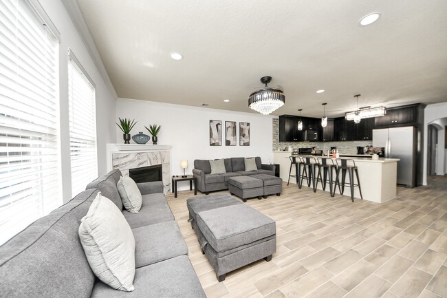 Building Photo - 11754 Green Coral Drive