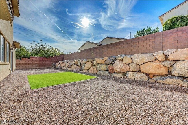 Building Photo - 7931 Campers Village Ave