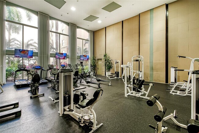 Building Photo - 17150 N Bay Rd