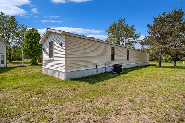 Building Photo - 10484 W 34 1/2 Rd