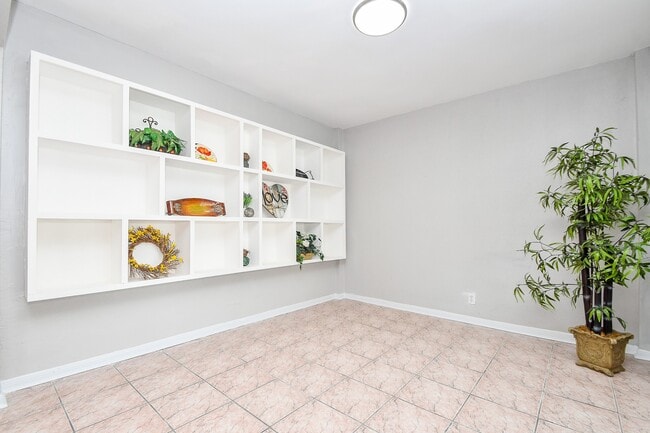 Building Photo - 11414 Chariot Dr