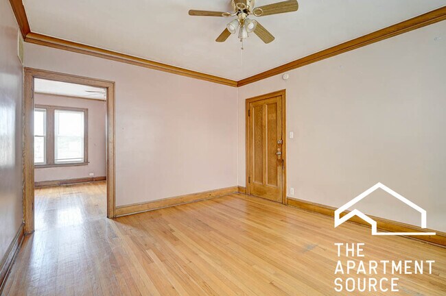 Building Photo - 2618 N Kildare Ave