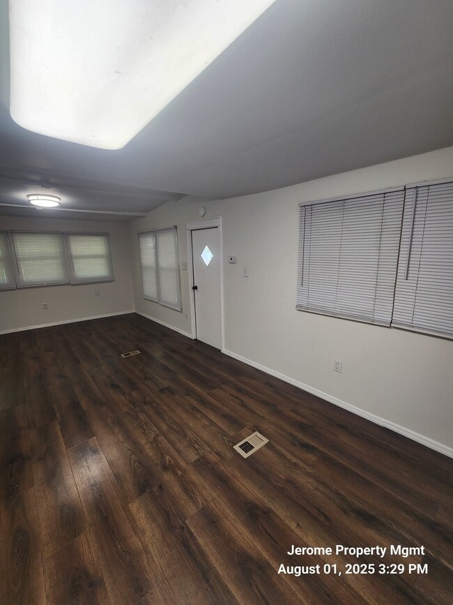 Building Photo - 4620 Plum St