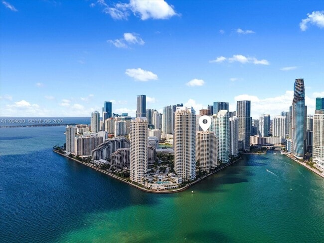 Building Photo - 888 Brickell Key Dr