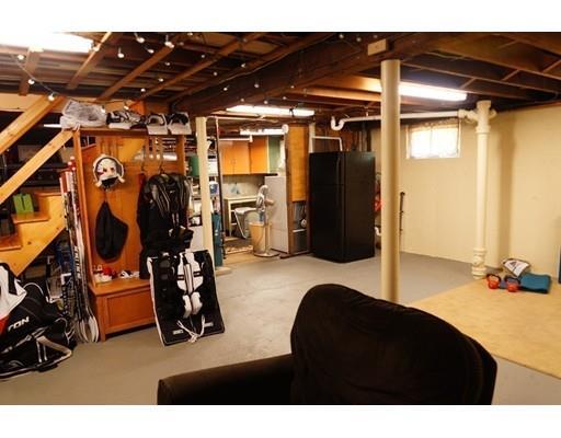 Building Photo - 13 Munroe Ave