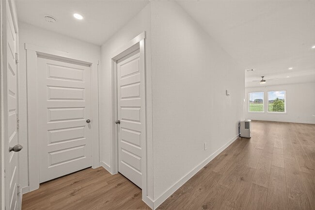 Building Photo - 3827 Pierce Pl Ln