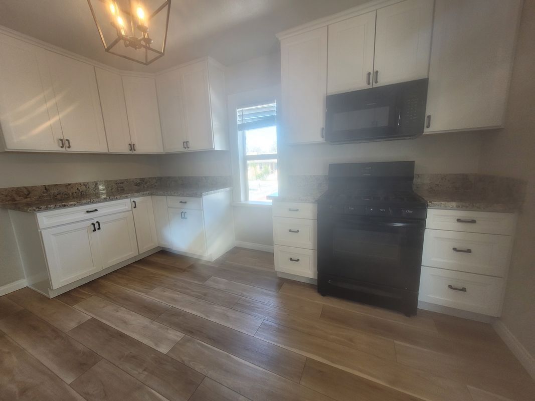 Building Photo - 4143.5 Cleveland