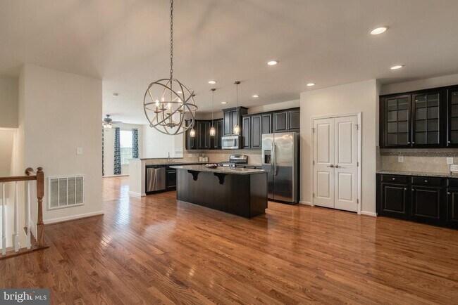 Building Photo - 7739 Milton Cir