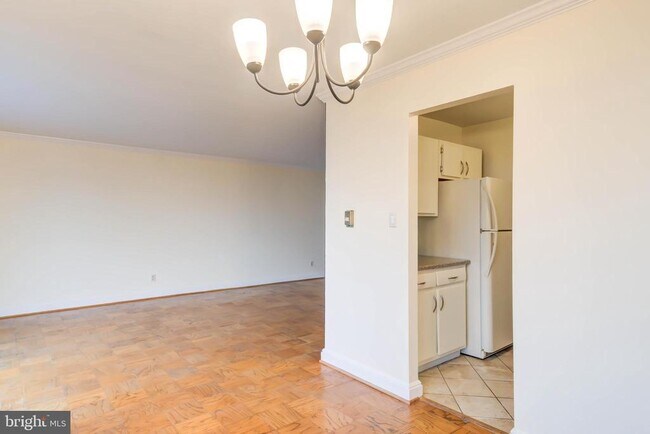 Building Photo - 4343 Cherry Hill Rd