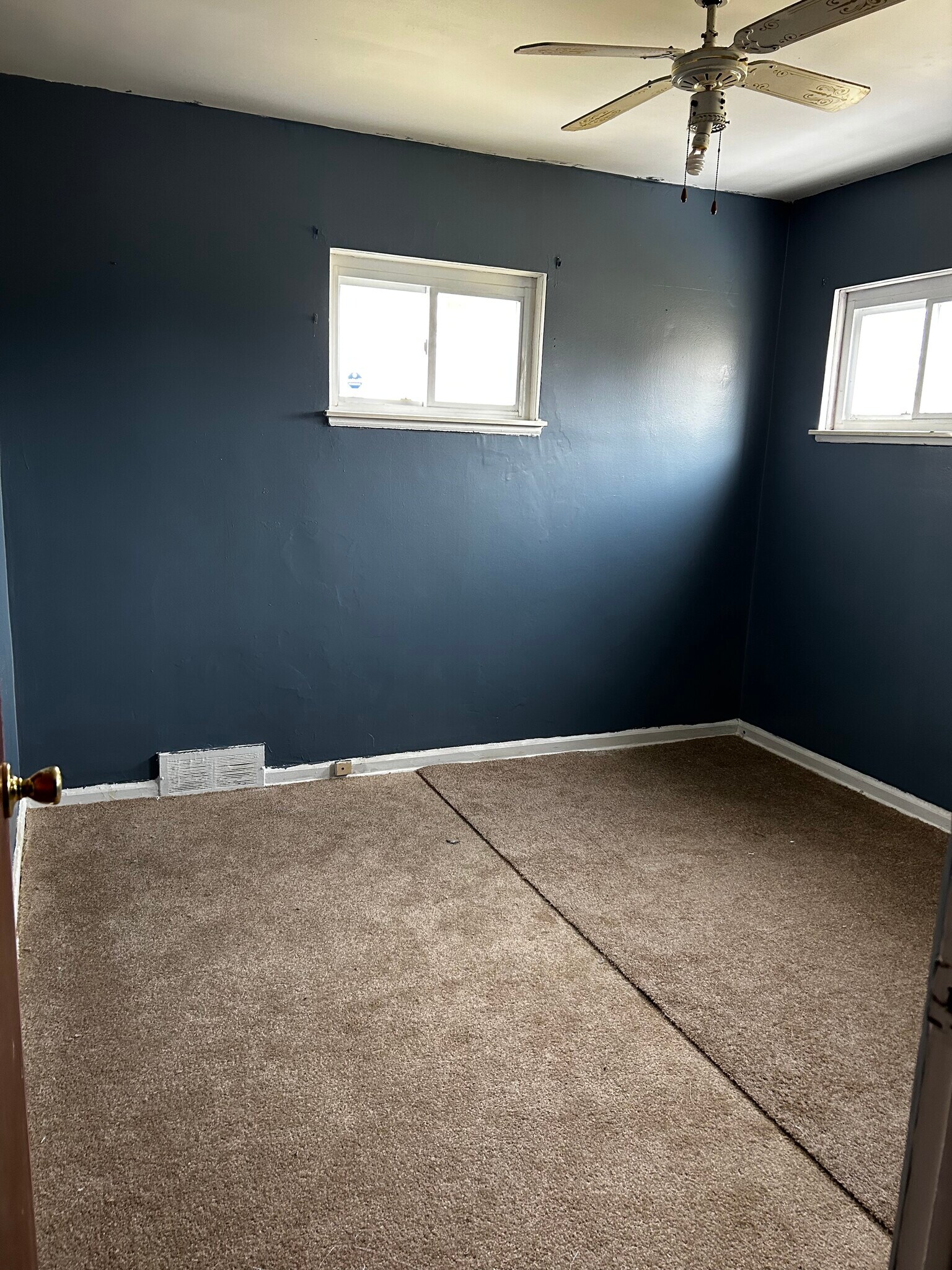 Bedroom 2 - 4021 Forest Hill Ave