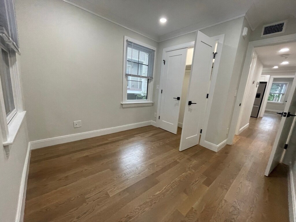 Building Photo - 3 Lopez Ave