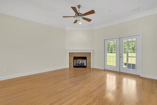 Building Photo - 10737 Sycamore Ridge Ln