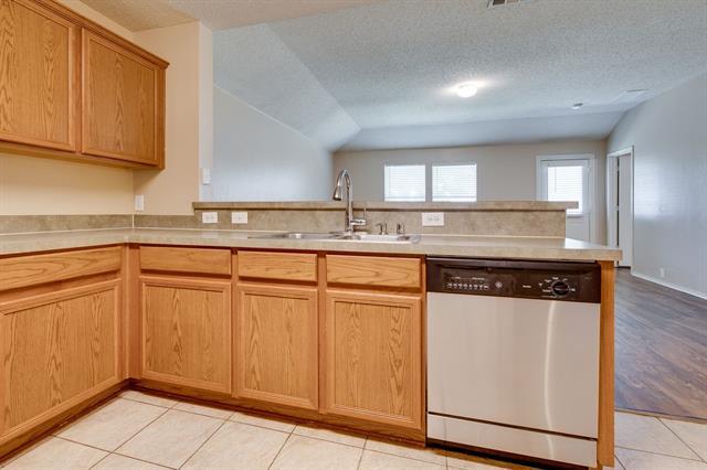 Building Photo - 4605 Rhone Dr