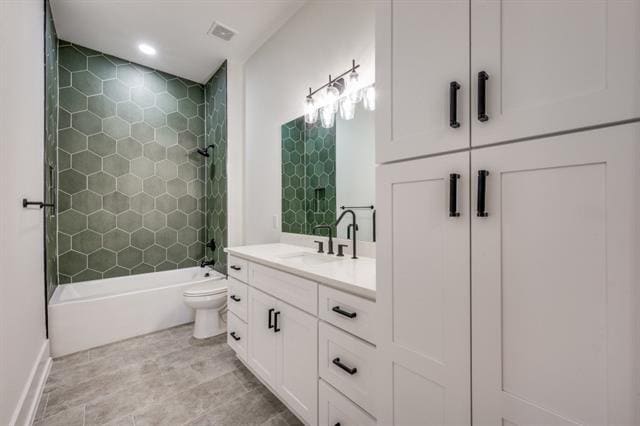 Building Photo - 6499 Royalton Dr