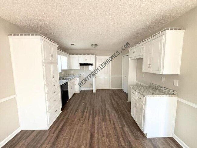 Building Photo - 20 Fox Run Dr