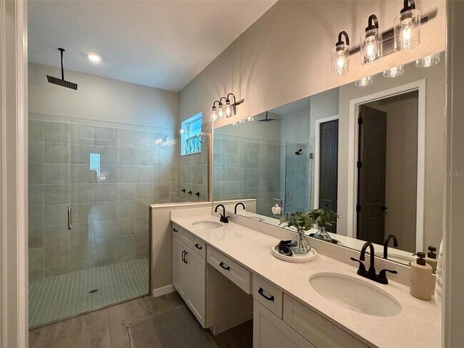 Building Photo - 17577 Santorini Ct