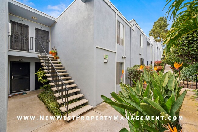 Building Photo - Renovated Pacific Beach 1 Bedroom at Pacif...