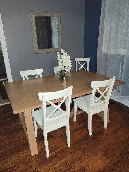 Building Photo - 718 McKewn St