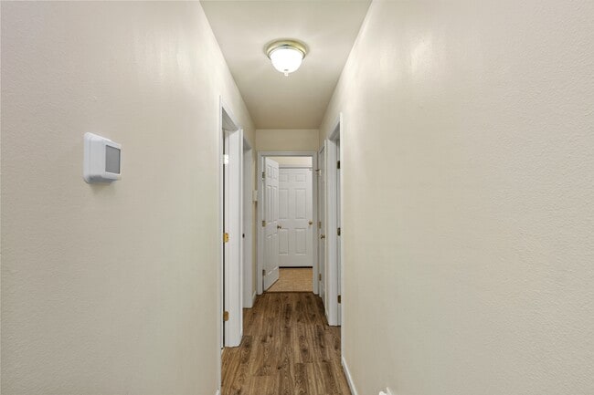 Building Photo - 502 E Ferndale Ave