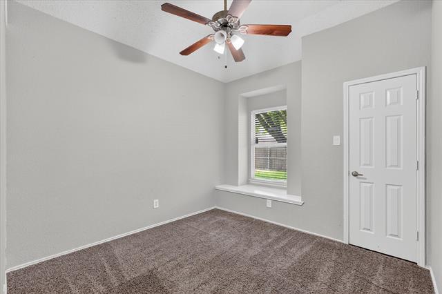 Building Photo - 505 Picketts Dr