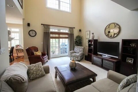 Building Photo - 2522 Reflections Dr