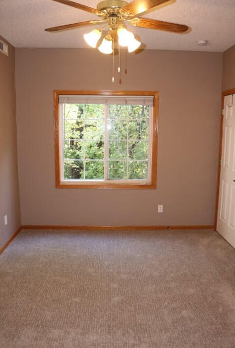 Building Photo - 2463 Patricia Dr