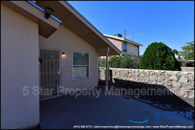 Building Photo - 12257 Robert Dahl Dr