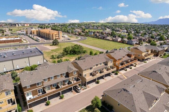 Building Photo - 5649 Saint Patrick View