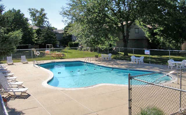Building Photo - Arrowtree Apartments