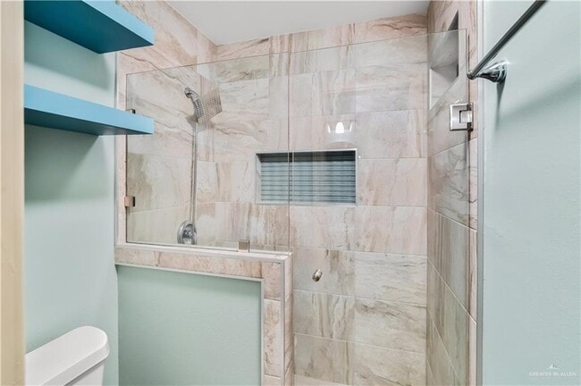 Building Photo - 24 Date Palm St