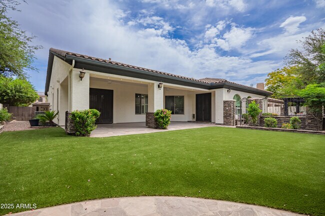 Building Photo - 4711 E Buckboard Ct