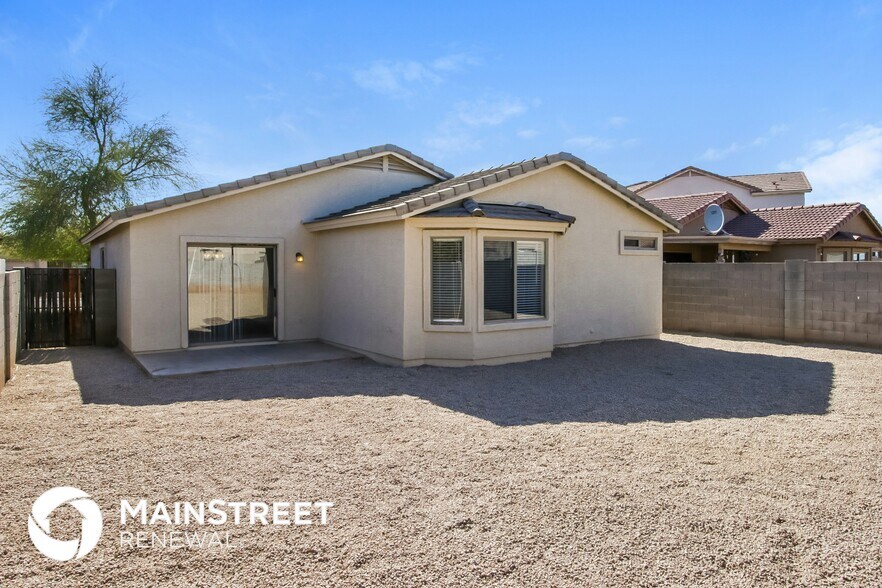 Building Photo - 6242 W Illini St