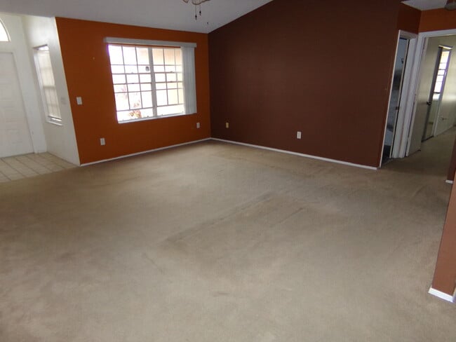 Building Photo - 310 Seahorse Cir SE