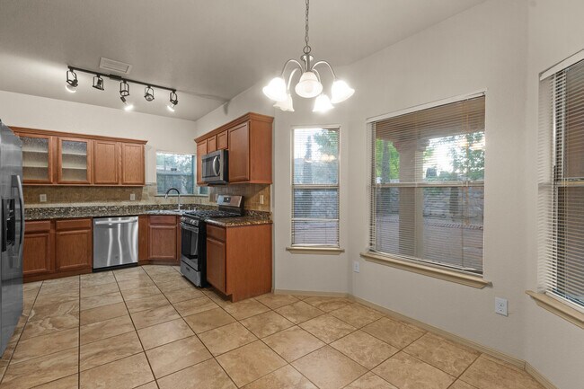 Building Photo - 3103 Sunny Prairie Dr