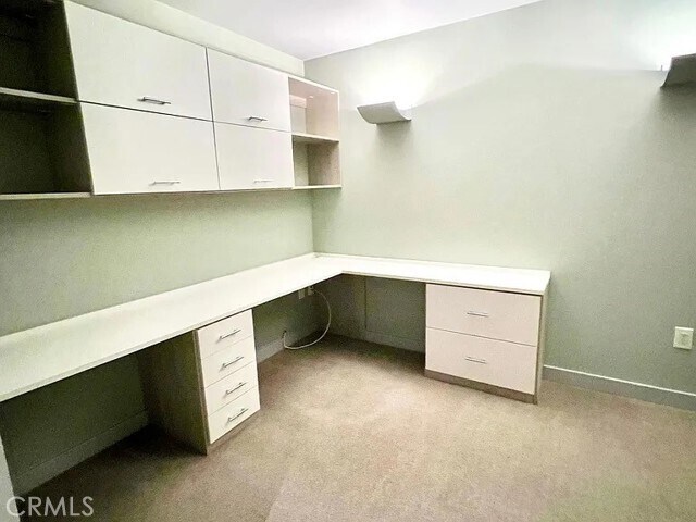 Building Photo - 6250 Hollywood Blvd