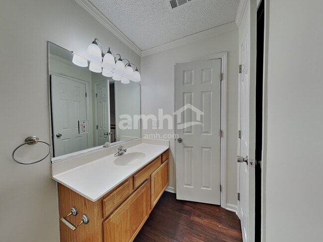 Building Photo - 5306 Tower Rd