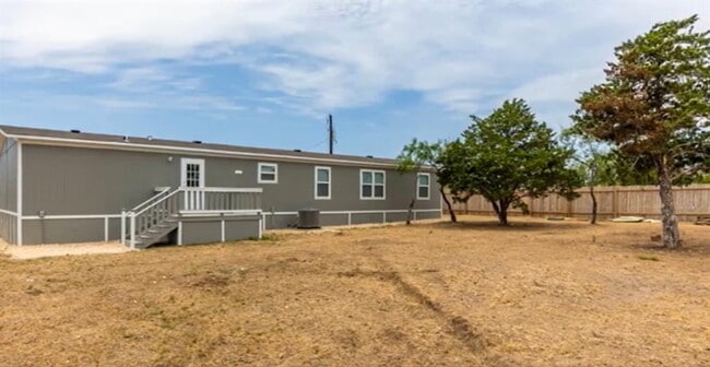 Building Photo - 146 Guajolote ST