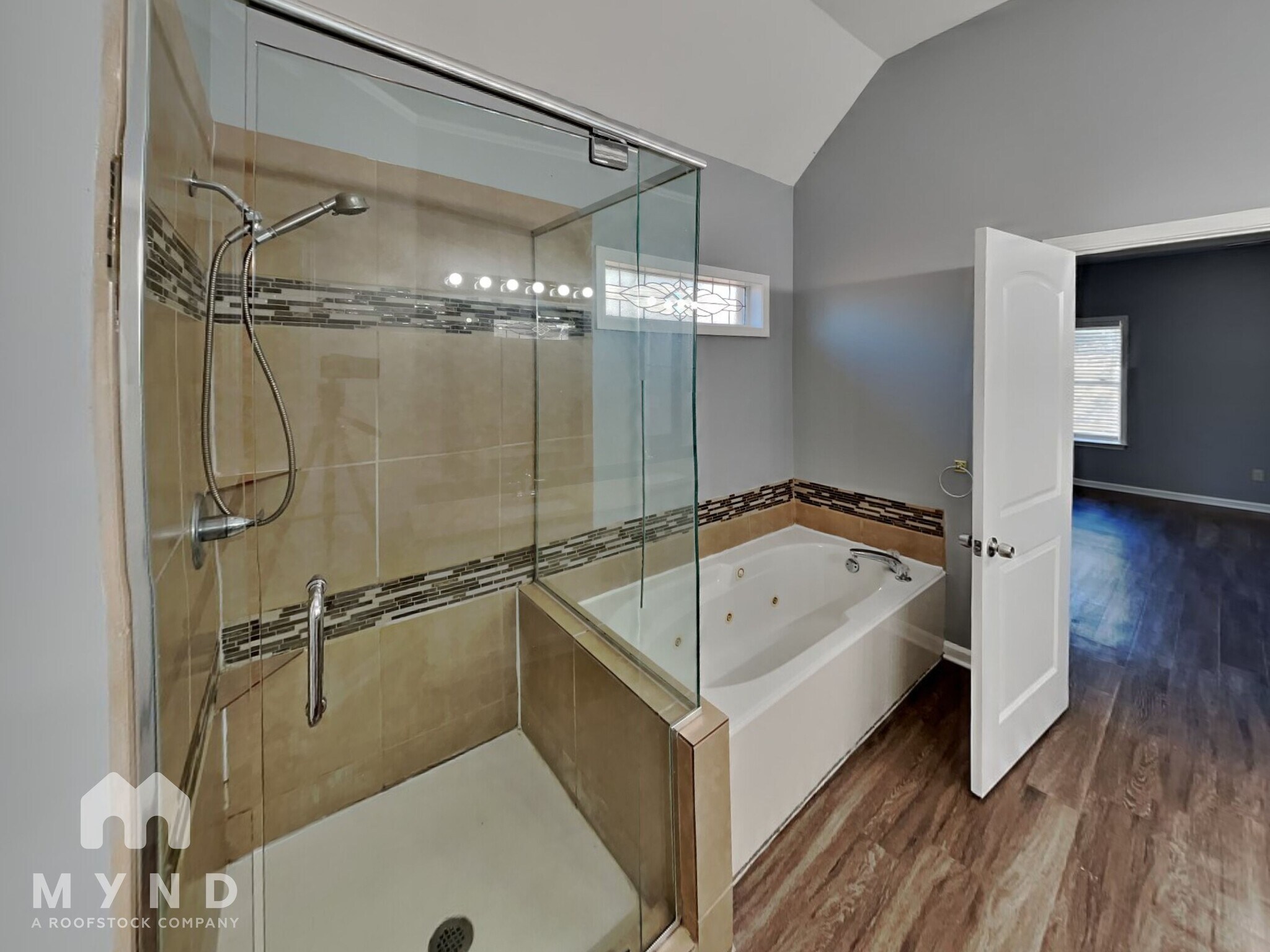 Building Photo - 9368 Brancaster Dr
